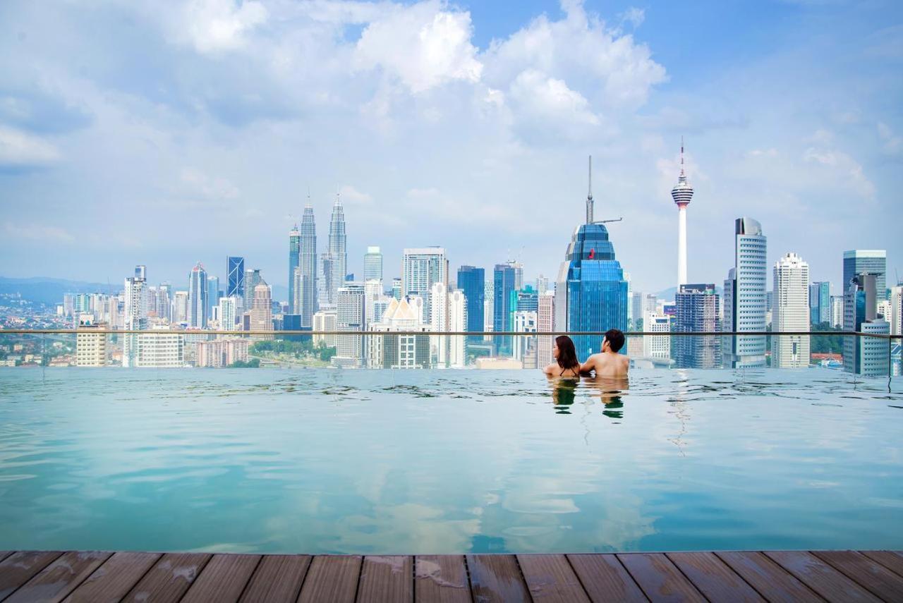 Klcc Regalia Suites Infinity Pool Kuala Lumpur Exterior photo